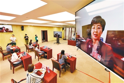 在京履职的住陕全国政协委员接受首次网络视频采访