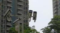 兴平市晶海大厦业主为防高空抛物自装摄像头 其他住户认为侵犯隐私