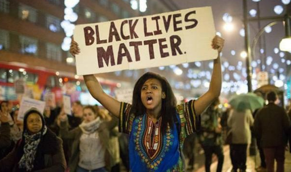 美国史上最血腥黑人屠杀案发生地高官称：警察应该多杀非裔