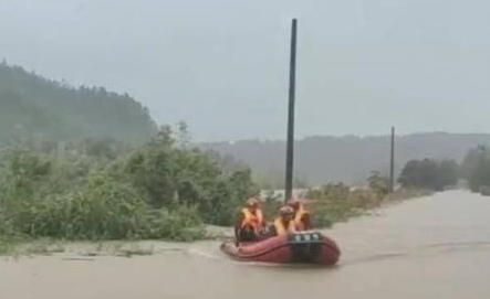 江西防汛应急响应提升至III级 景德镇等地近40万人受灾