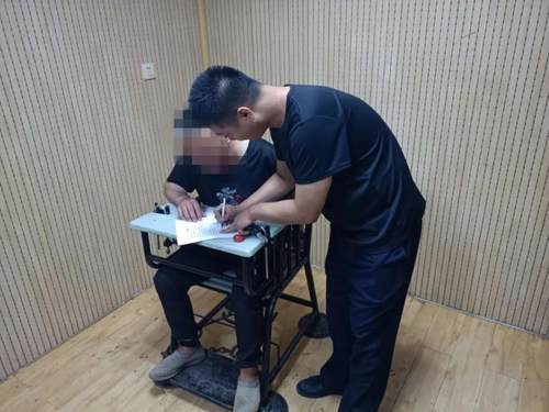 渭南临渭区一家长为给孩子安排当老师 结果被骗16万余元