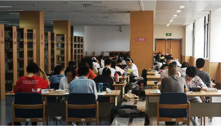 8月25日起陕西省图书馆扩大开放 实时在馆人数限定为2000人