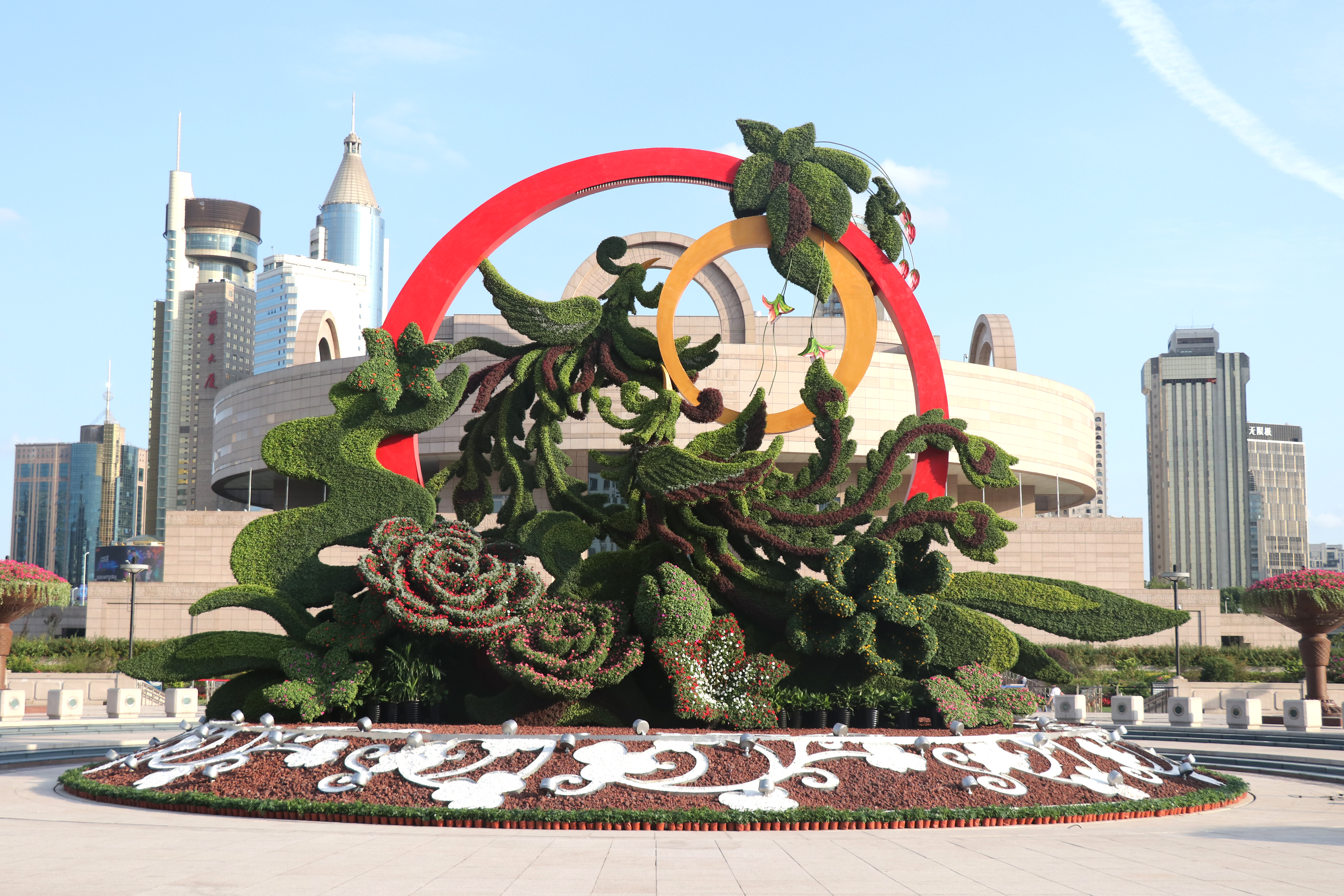 人民广场花坛 上海市绿化和市容管理局 图