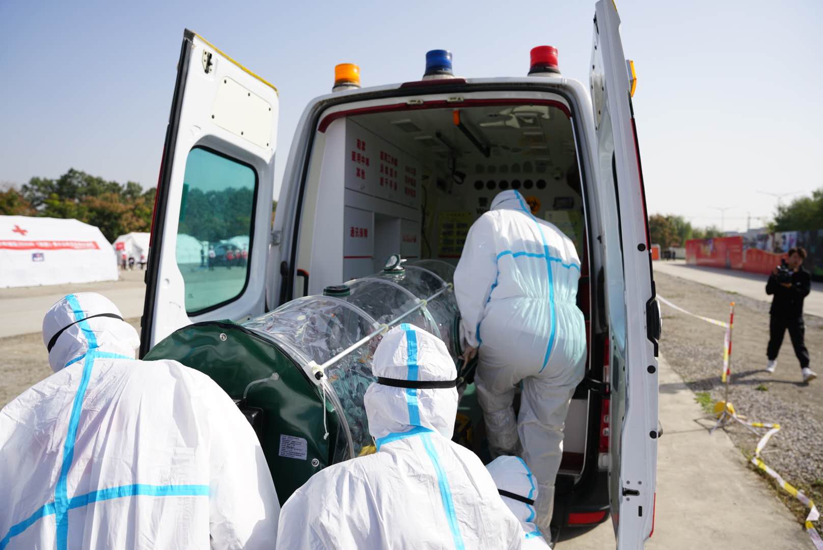 社区发现传染病患者后该如何处置 西北五省区红十字赈济救援队举行演练