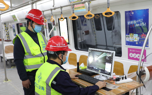 西安地铁14号线列车首次“热滑”成功 信号动车调试工作正式启动
