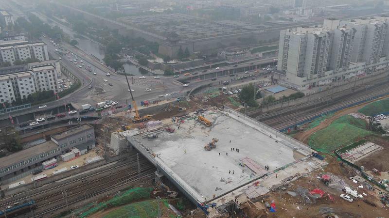 提前50天！西安太华路跨陇海铁路立交桥主体及桥面系工程竣工