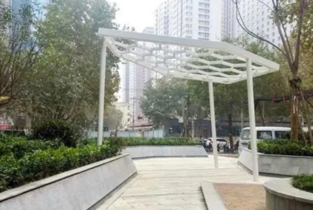 西安莲湖区又有一处绿地广场落成 就在龙首南路