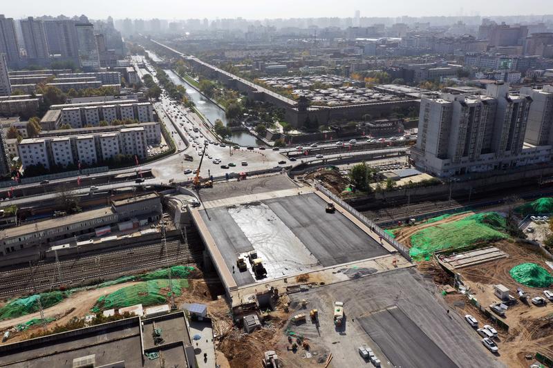 西安太华路立交将提前于11月15日通车 部分路面已铺好沥青