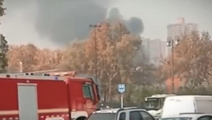 突发！西安西郊一电容器厂起火 事发时现场有巨响