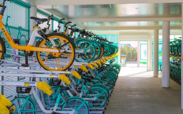 西安浐灞这座单车驿站又升级了 系全国首座共享单车立体停车库