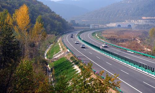 陕西已对42个高速路段的260个收费站实施管控 排查河北籍车辆