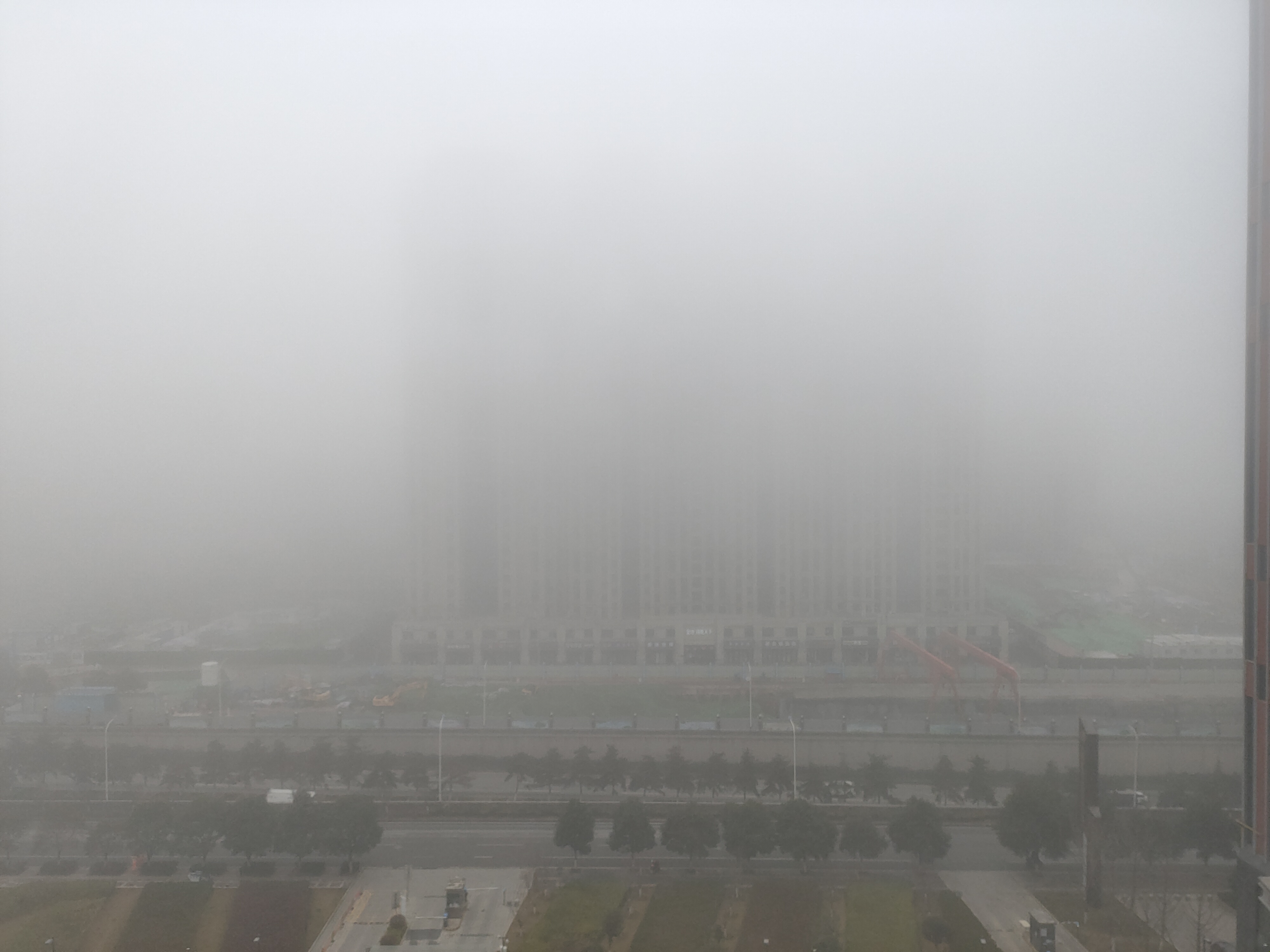 视频|今日西安大雾 你家窗外是不是也这样？