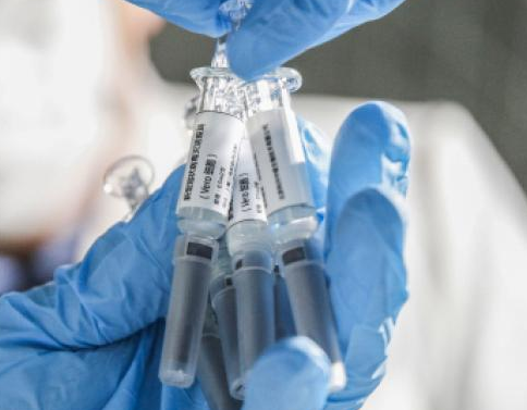 国内首个单针接种新冠疫苗效果如何？白岩松专访陈薇