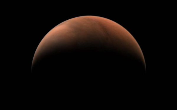 国家航天局发布“天问一号”拍摄火星侧身影像