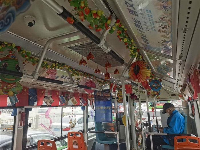 西安公交司机自录音频打造有声车厢 推介西安助力十四运