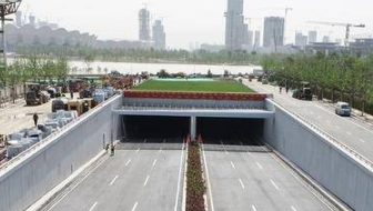 提前三个月！西安首条下穿灞河公路隧道建成通车