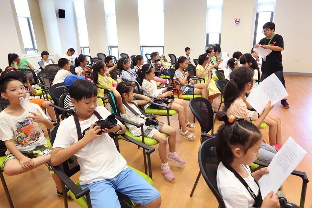 上海完善未成年人校外教育公共服务体系