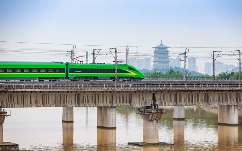 “发现最美铁路·坐着动车看陕西”网络主题活动即将启程