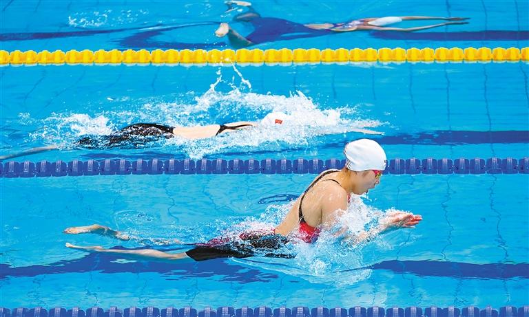 十四运会游泳测试赛  陕西“女蛙王”与奥运冠军同池竞技
