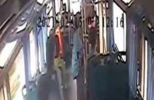 女子乘坐西安公交却遭陌生男子偷拍 随后上演“教科书”级操作