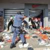 南非骚乱212人死 超2500人被捕