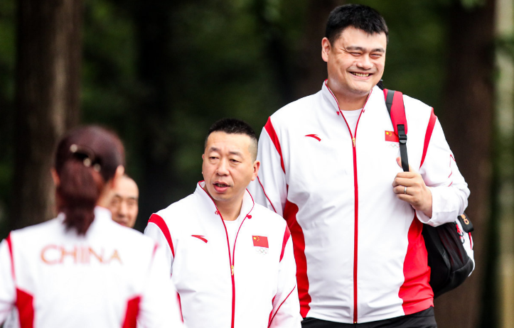 中国女篮、中国举重队、中国跳水队出征东京 姚明全程陪同