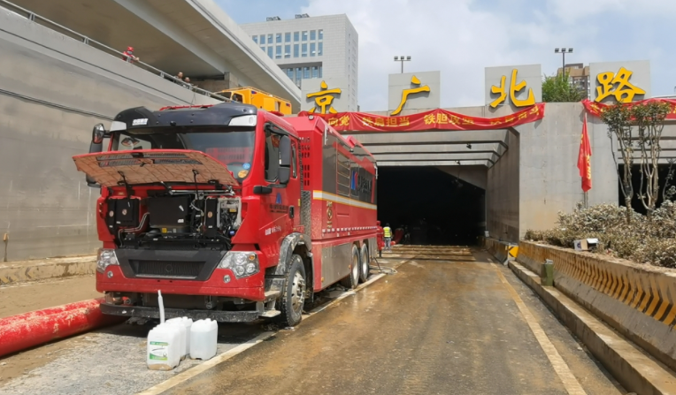 郑州京广路隧道抢险负责人详解救援过程：发现4具遇难者遗体