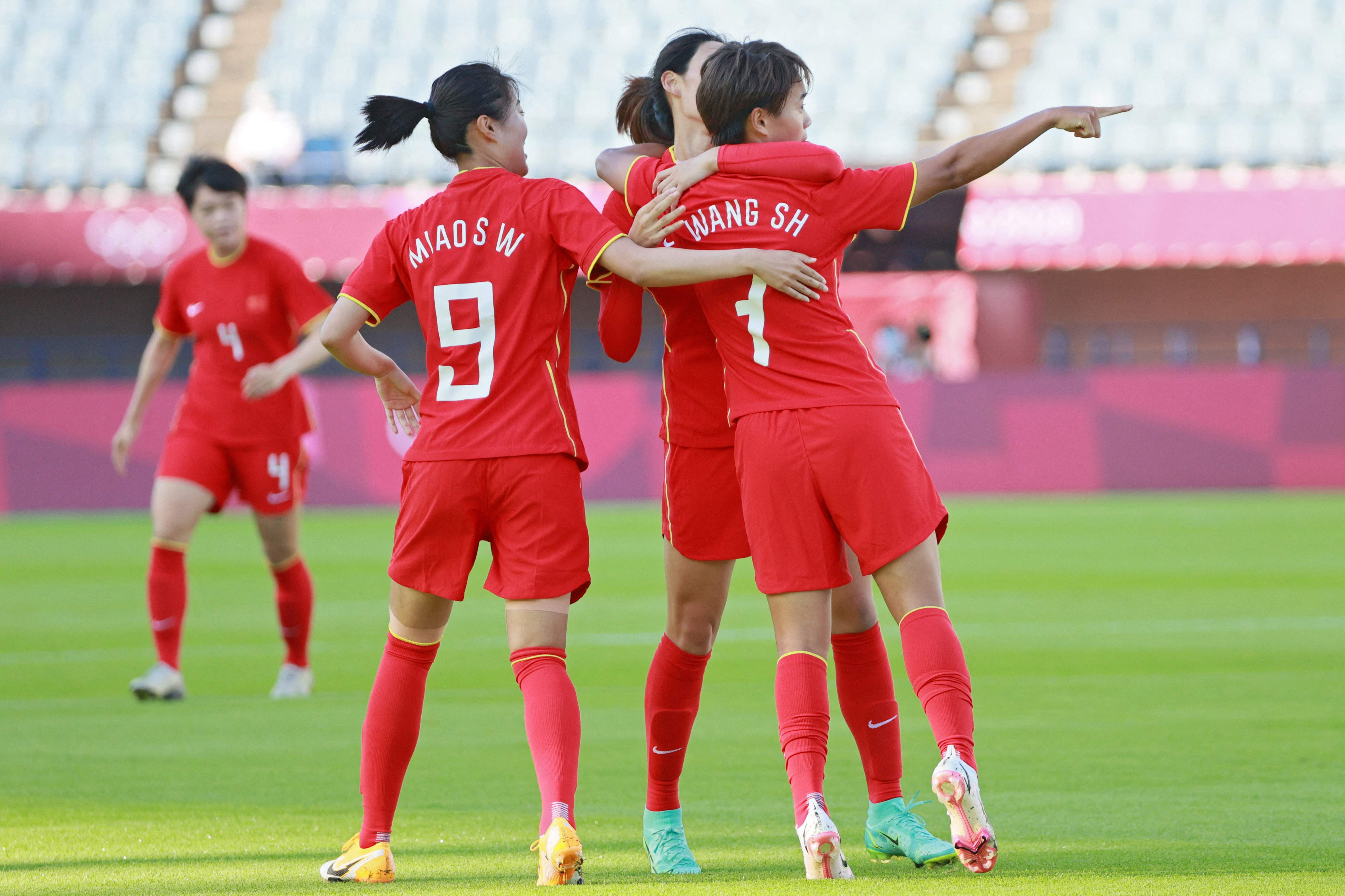 中国女足曾一度取得比分领先。