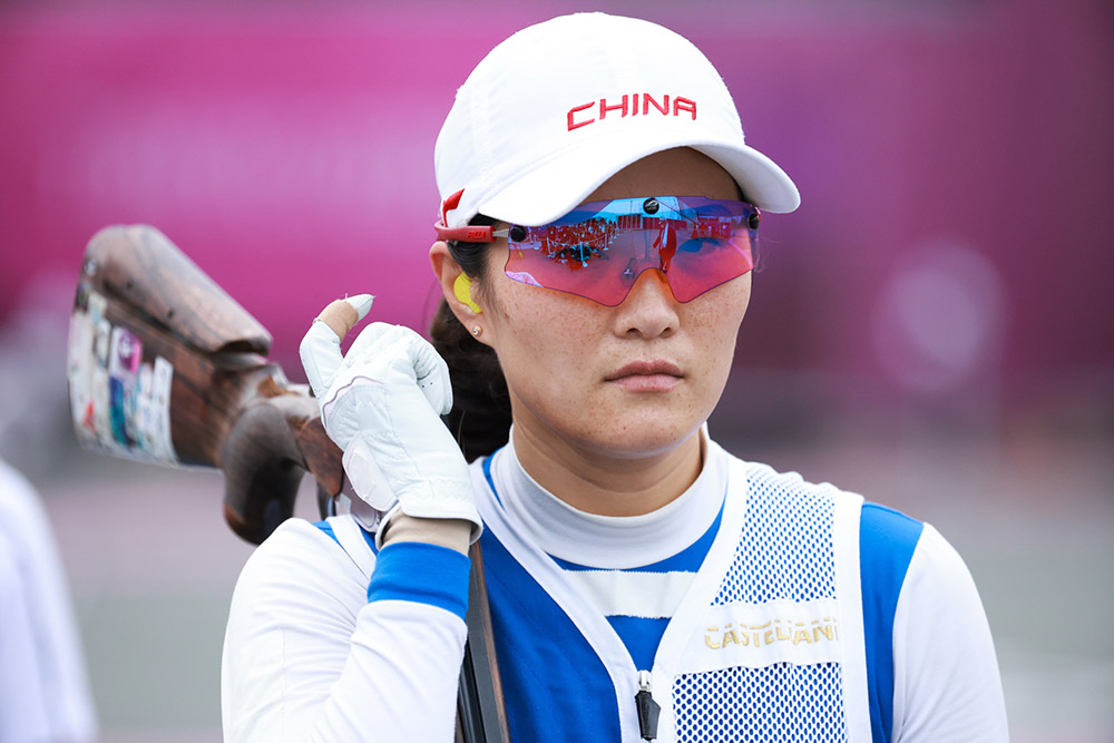 北京时间2021年7月26日，日本，2020东京奥运会射击女子双向飞碟决赛，魏萌摘铜。人民视觉 图