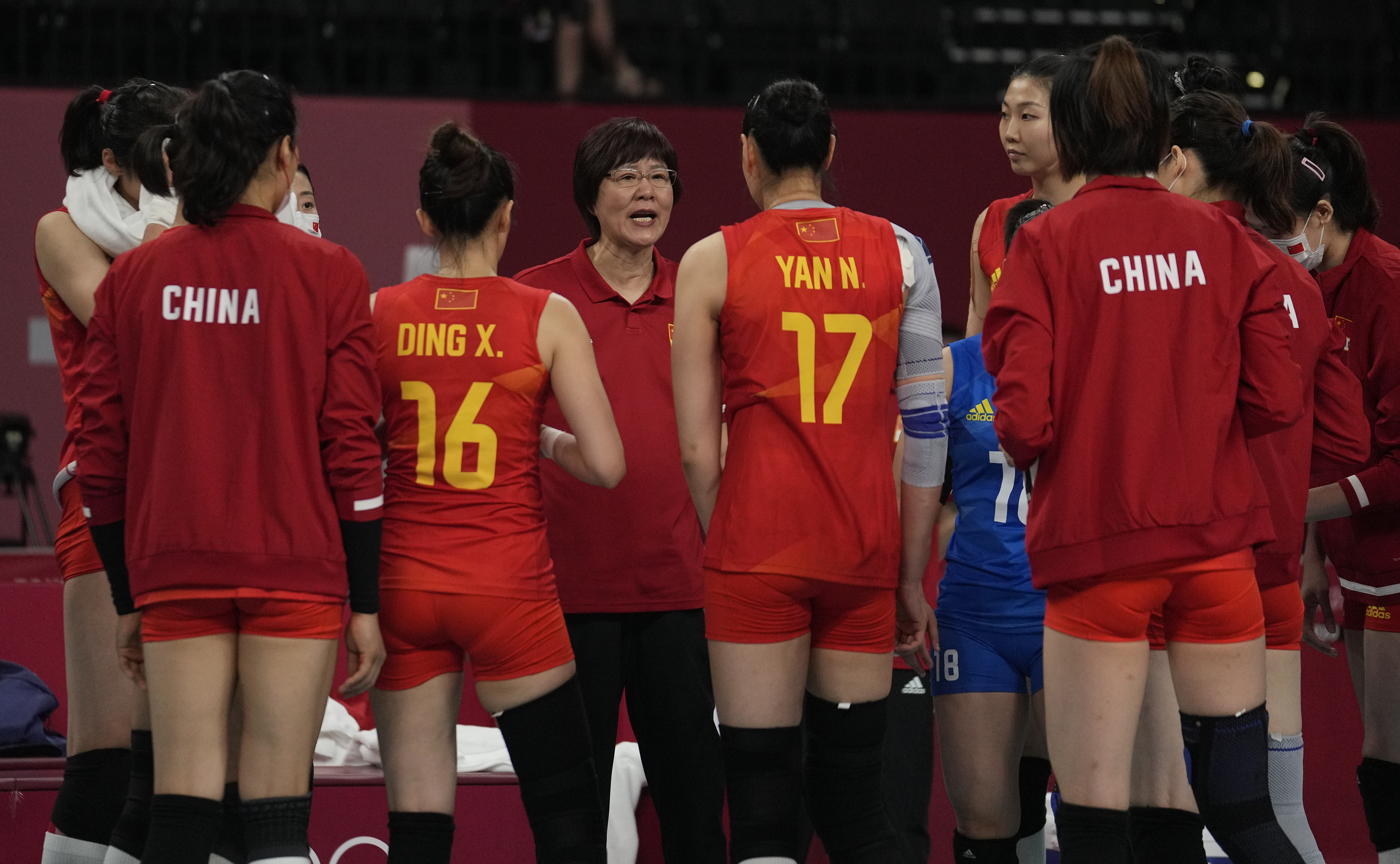 朱婷受伤，中国女排如何应对？