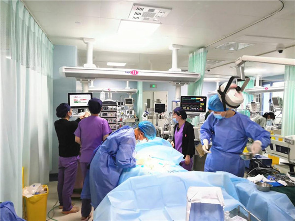 西安高新医院启用ECMO为暴发性心肌炎患者启新生