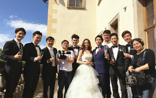 欧弟和重庆美女郑云灿离婚 两人曾在布拉格办婚礼轰动一时