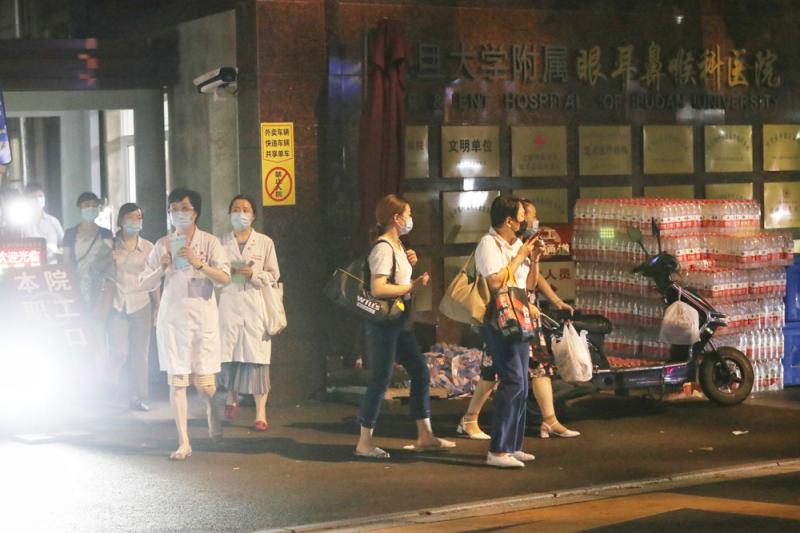 上海五官科医院两院区昨晚解封，今日8点将恢复正常运行