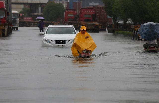 陕西气象台继续发布暴雨黄色预警 安康多地降雨量50毫米以上