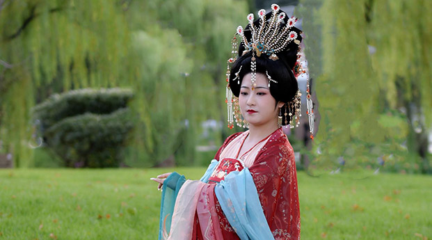 興慶宮的漢服美女