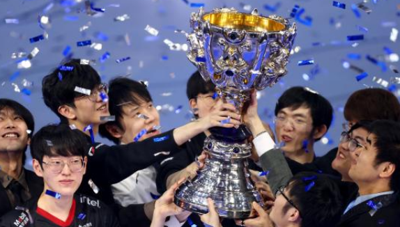 电竞协会发文祝贺EDG夺冠：为中国和上海电竞争光添彩