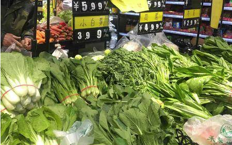 近期西安蔬菜价格逐步回落 菠菜从15元/斤降至7元/斤 