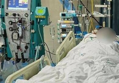 渭南31岁男子身患出血热 人工心肺营救转危为安