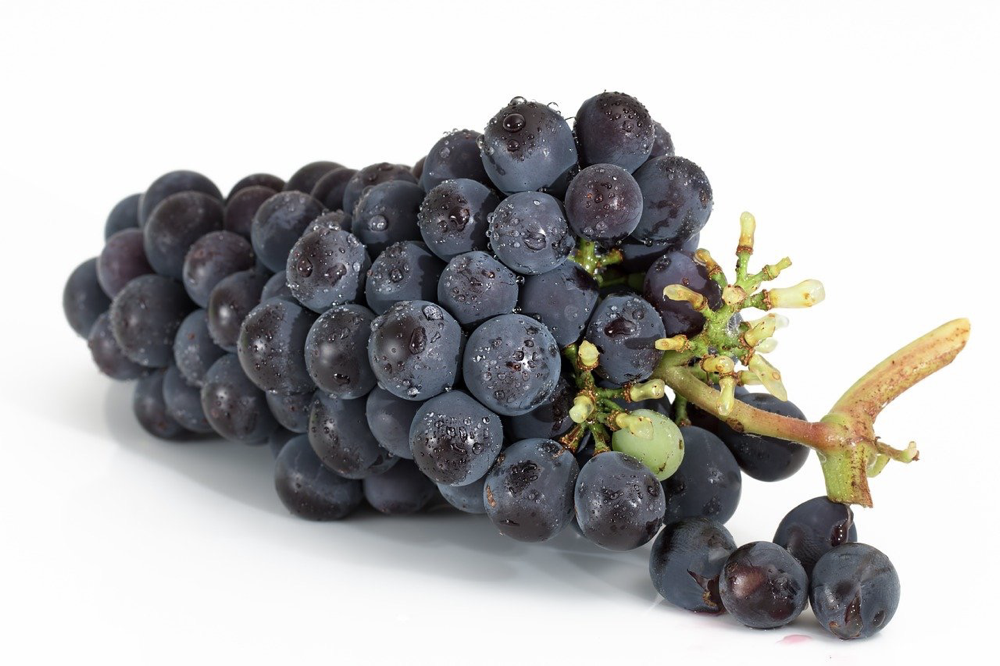 葡萄有哪些营养价值？注意吃葡萄不要做五件事