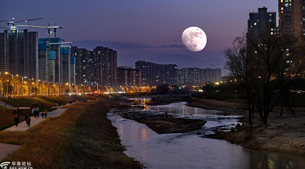 咸宁路浐河大桥街拍夜景