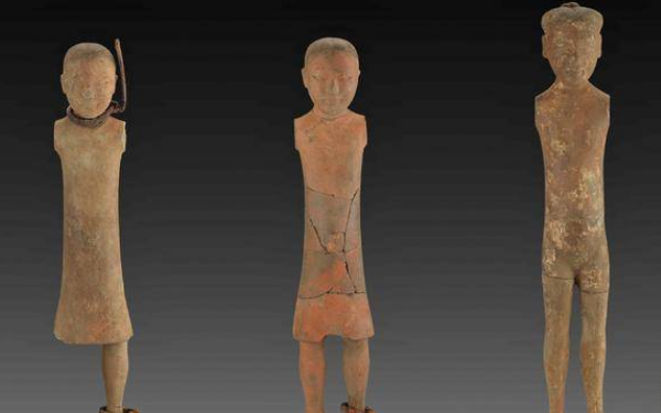 霸陵考古首次发现戴着刑具的刑徒俑