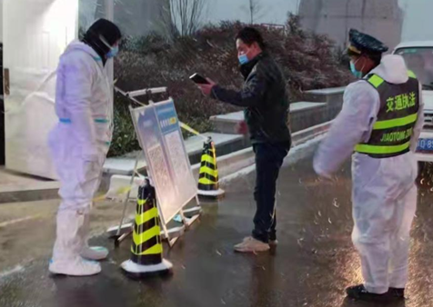 迎风雪 战疫情：礼泉县城区实行交通管制 为全县人民筑起安全屏障
