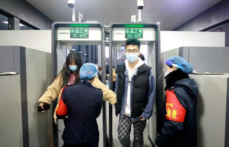 陕西开行新年首趟高铁学生专列护送学子安全回家