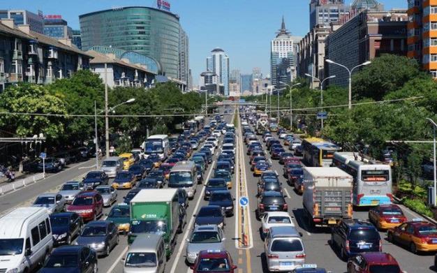 西安公安交警发布春节交通出行提示 各项交管业务逐步恢复