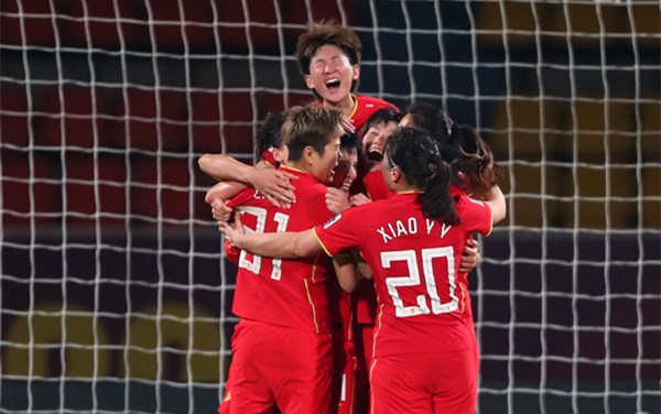 王珊珊119分钟绝平！中国女足点球胜日本 杀入亚洲杯决赛