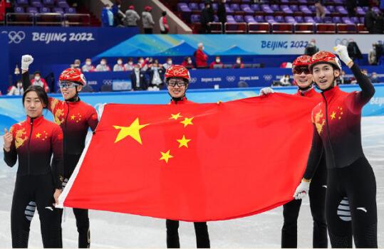 中国队首金颁奖仪式今晚进行 升国旗奏国歌环节将至
