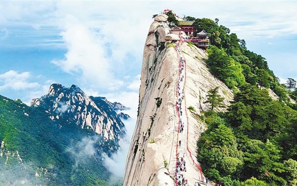  “华山模式”给西安旅游的启示|华山免门票一个月 旅游收入超亿元