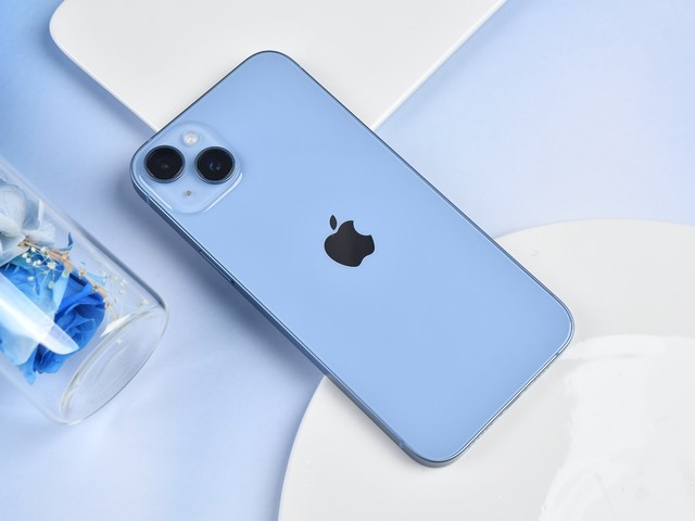 年度最不保值手机实锤?iPhone 14 Plus首批评价出炉