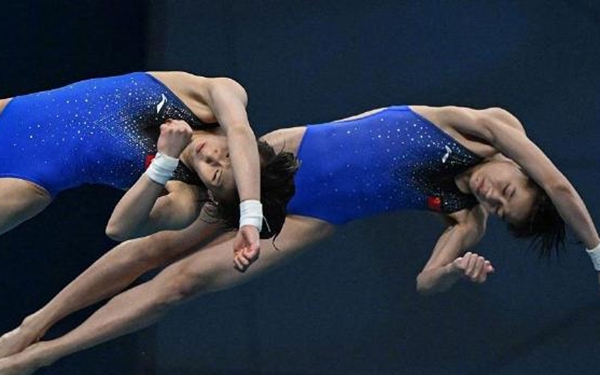 祝贺！陈芋汐全红婵跳水世界杯夺冠