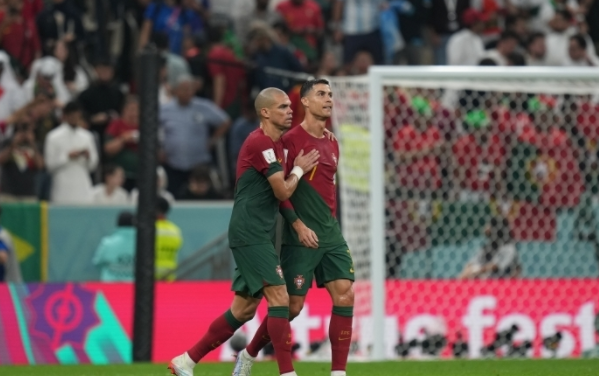 葡萄牙队6:1大胜瑞士队晋级8强 拉莫斯上演帽子戏法